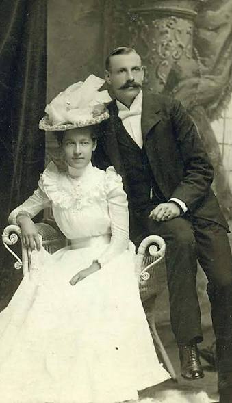 Wyatt Earp wife